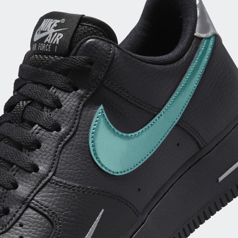 Black and turquoise air hotsell force 1